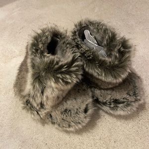 Restoration Hardware RH Baby Child Faux Fur Booties
